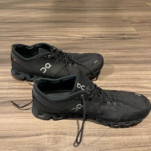 On Cloud Men’s Running Shoes